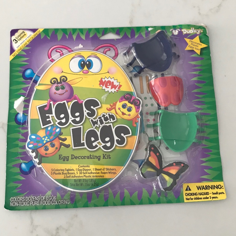 Eggs w Legs Egg Decorating Kit Tablets Dipper Plastic Pieces Adhesives Stickers